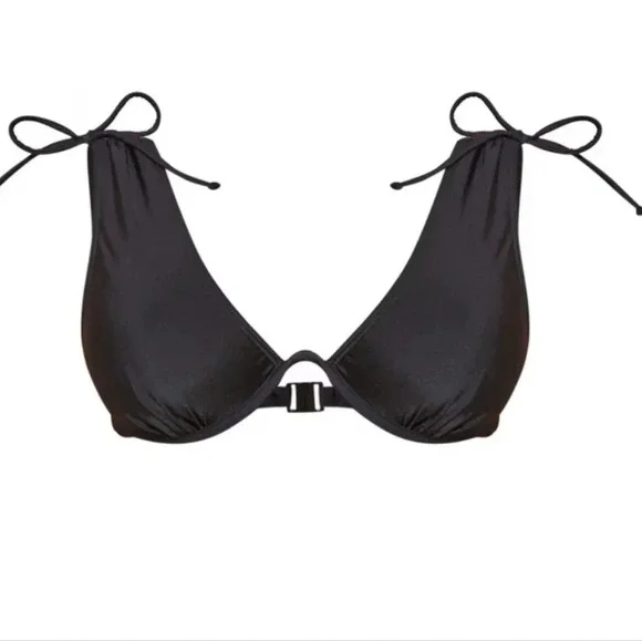 Boutique Transitional Wardrobe Pieces - Picture 12 of 13